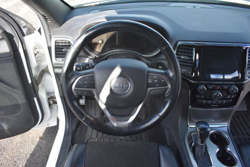 Used 2020 Jeep Grand Cherokee Altitude AWD/4WD image 33