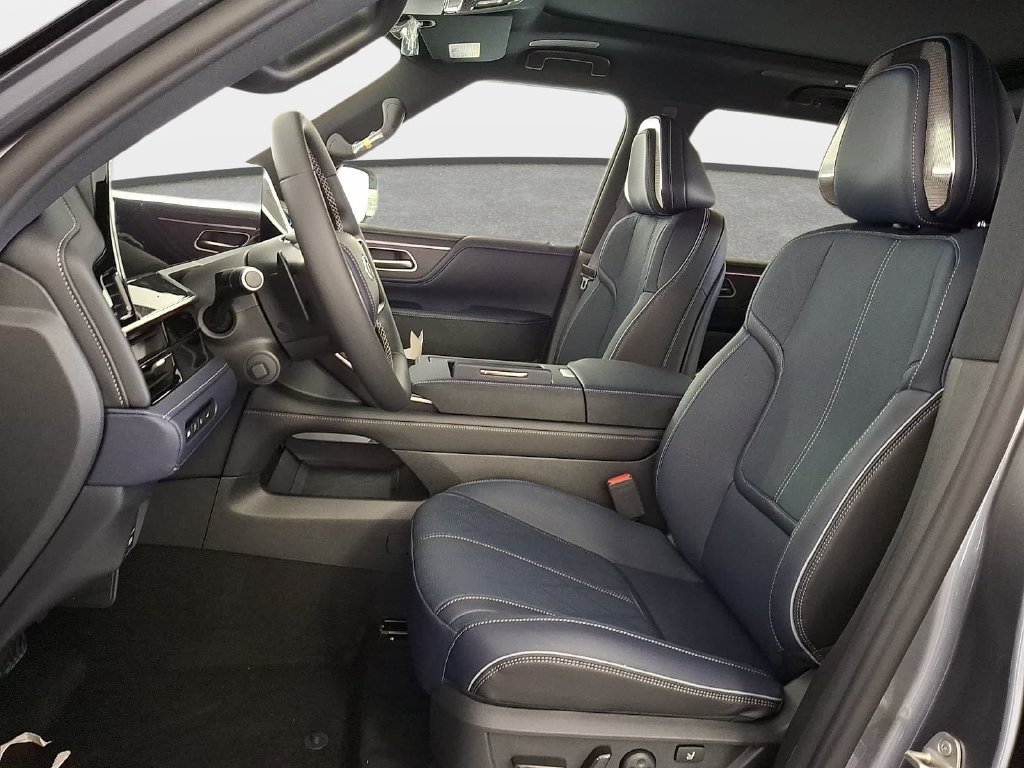 New 2027 INFINITI QX80 Sensory AWD/4WD image 10