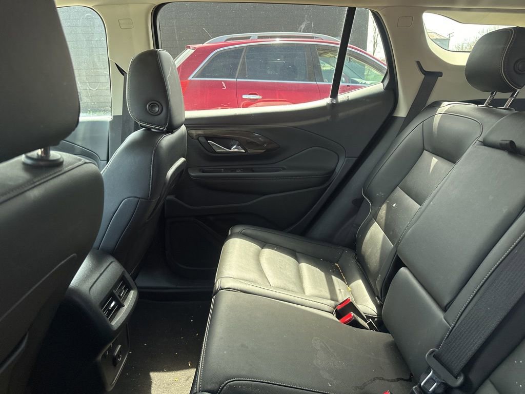 Used 2020 GMC Terrain Denali w/ Denali Premium Package AWD/4WD image 17