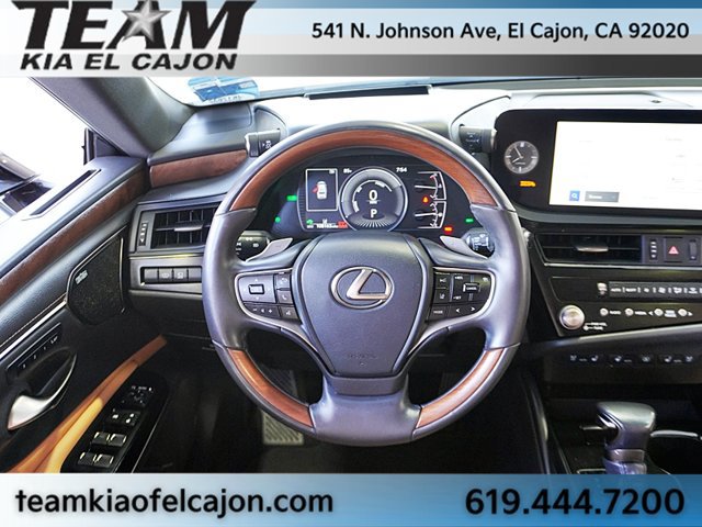 Used 2024 Lexus ES 300h Ultra Luxury w/ Accessory Package (Z2) FWD image 24