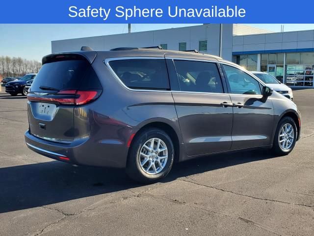 Used 2022 Chrysler Pacifica Touring-L video 4
