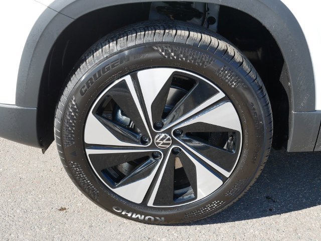 New 2026 Volkswagen Taos SE AWD/4WD image 5