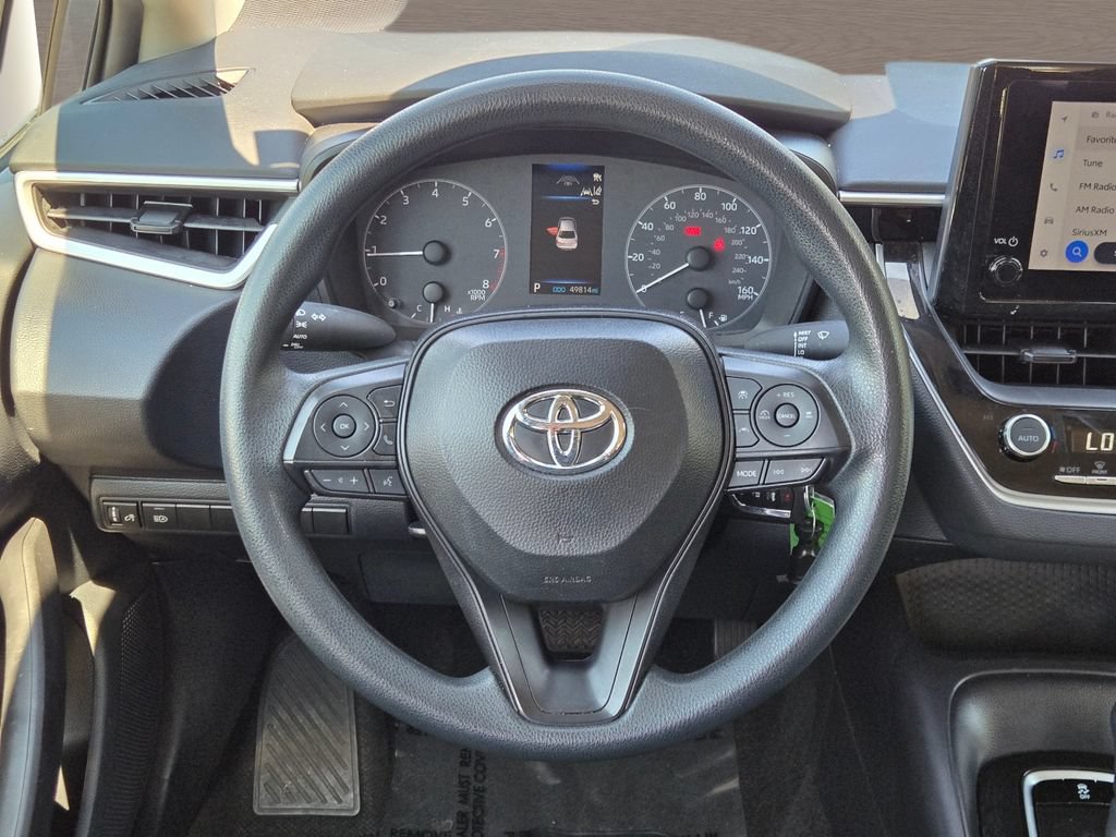Used 2025 Toyota Corolla LE FWD image 17