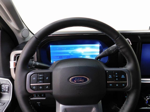New 2026 Ford F350 Lariat w/ FX4 Off-Road Package image 13