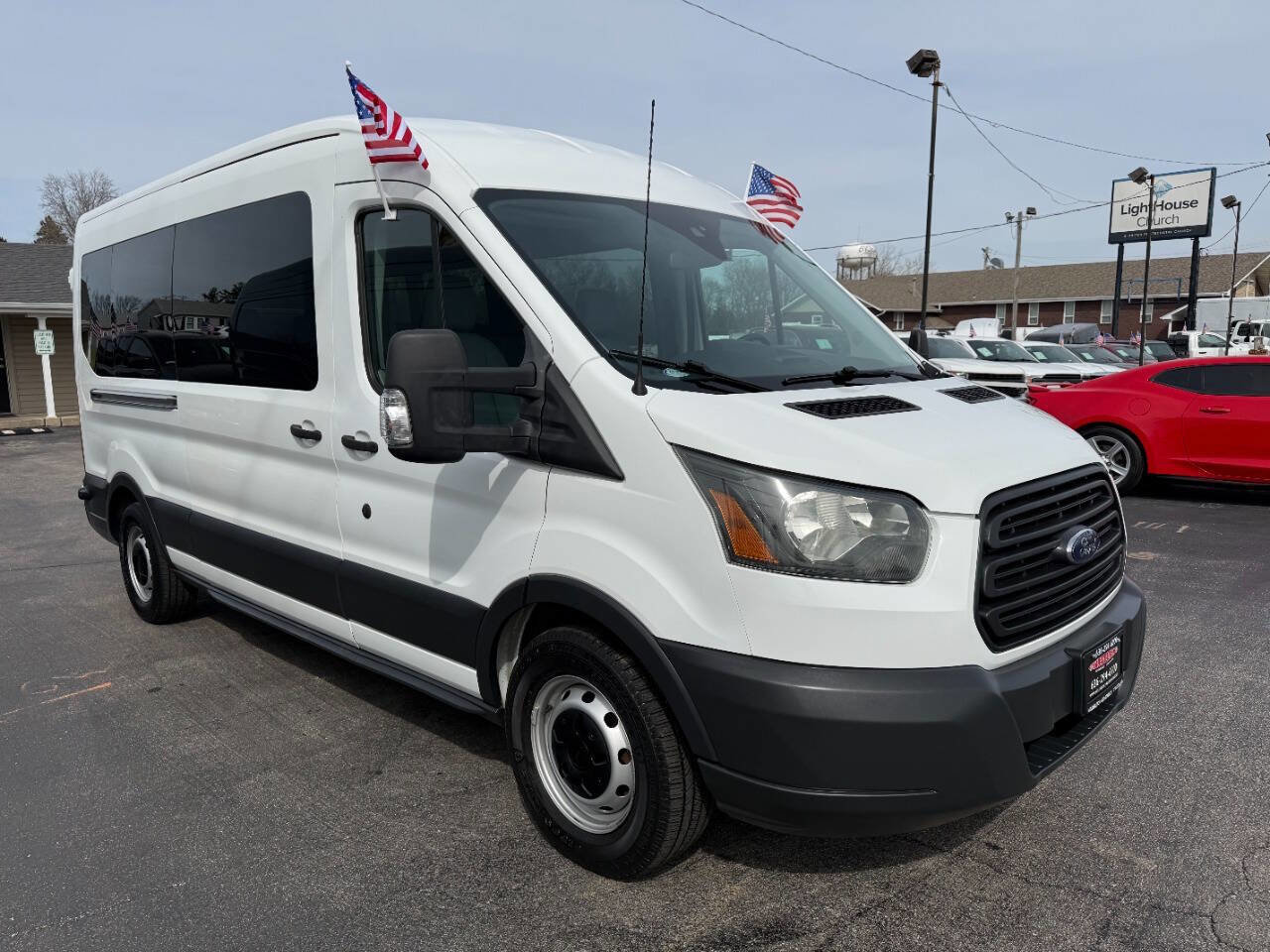 Used 2016 Ford Transit 350 XL image 4