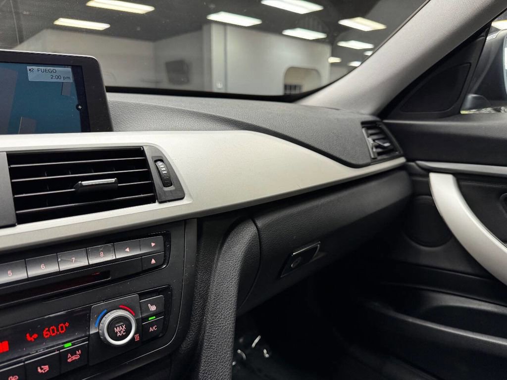Used 2014 BMW 328i Gran Turismo xDrive w/ Technology Package AWD/4WD image 27