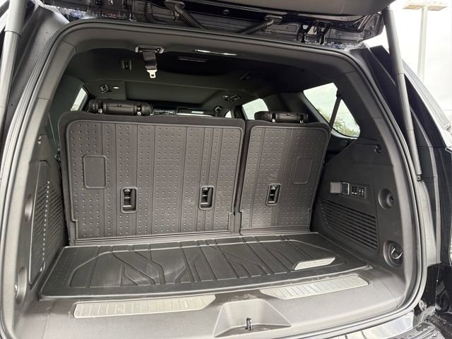 New 2026 Chevrolet Tahoe High Country image 15