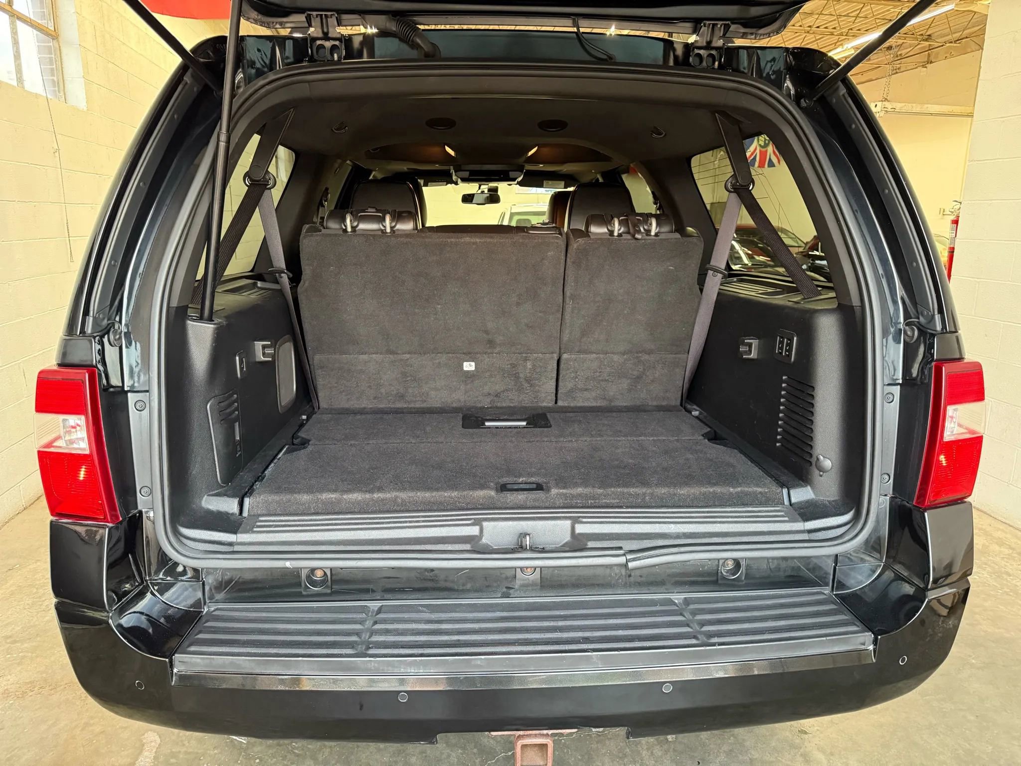 Used 2012 Ford Expedition EL Limited image 26