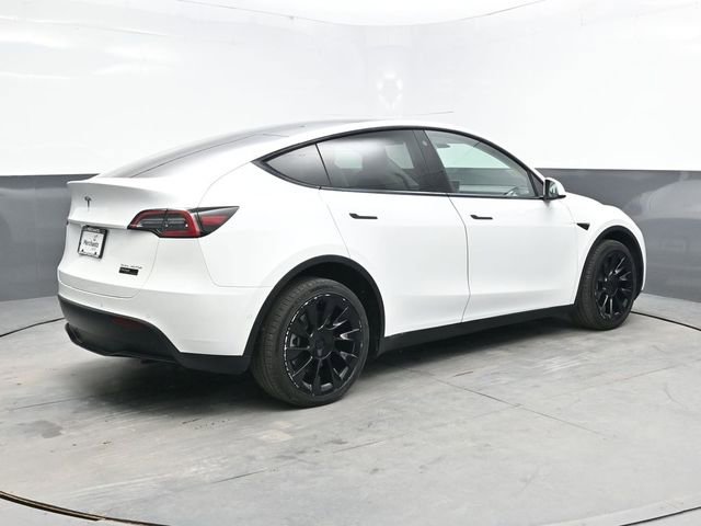 Used 2022 Tesla Model Y Long Range AWD/4WD image 7