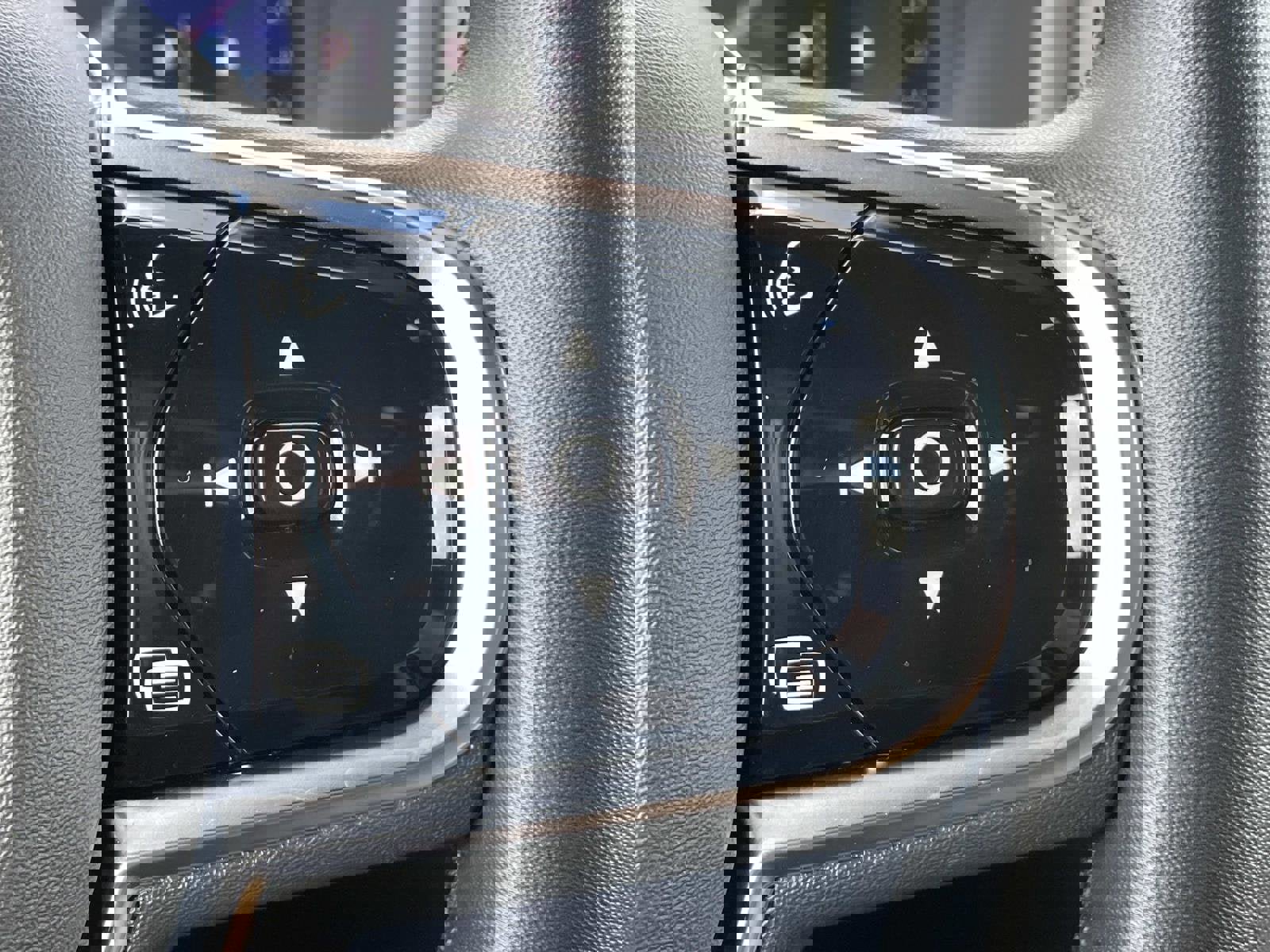 Certified 2024 Volvo XC90 B6 Ultimate image 23