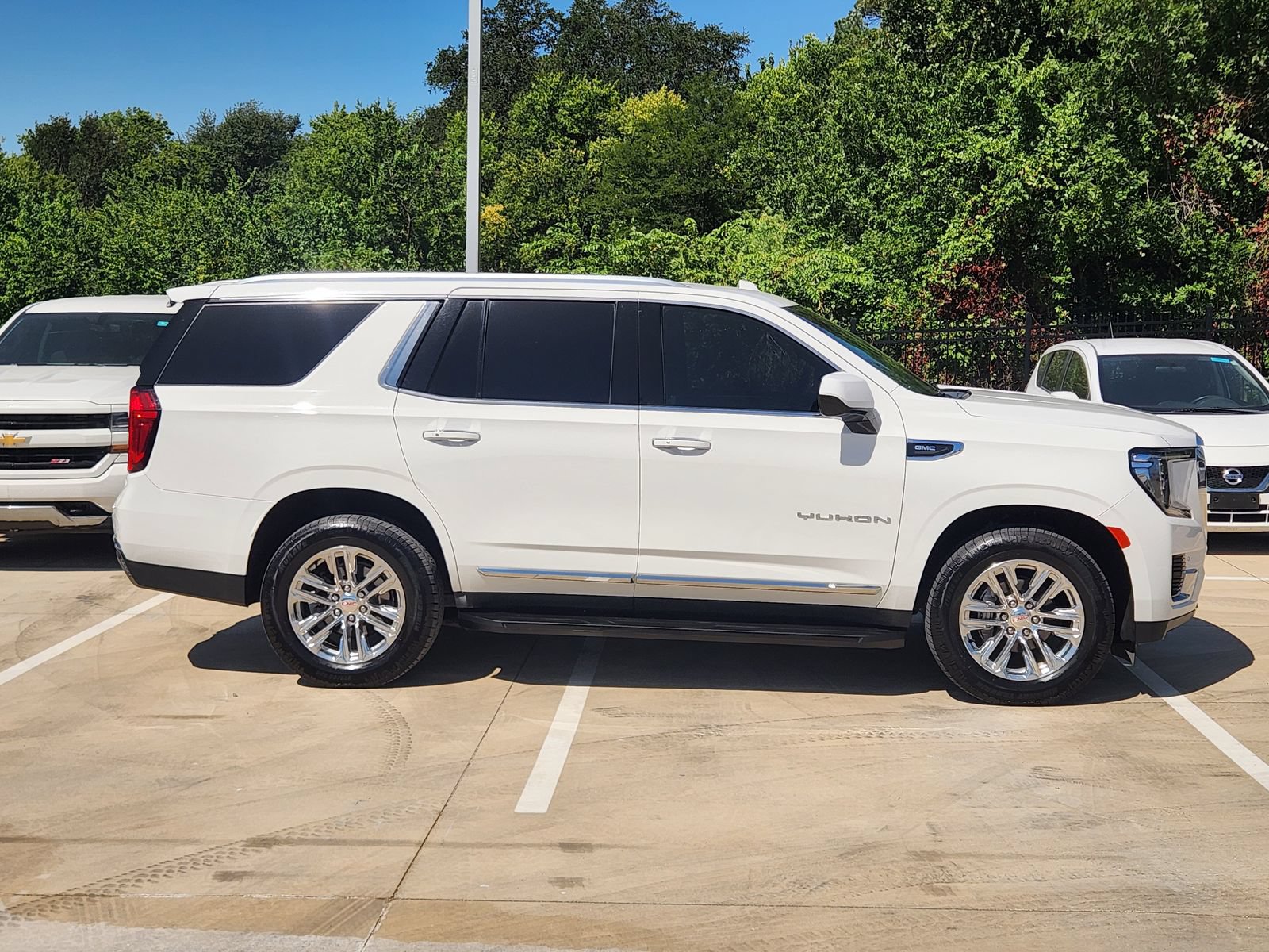 Certified 2023 GMC Yukon SLT RWD image 7