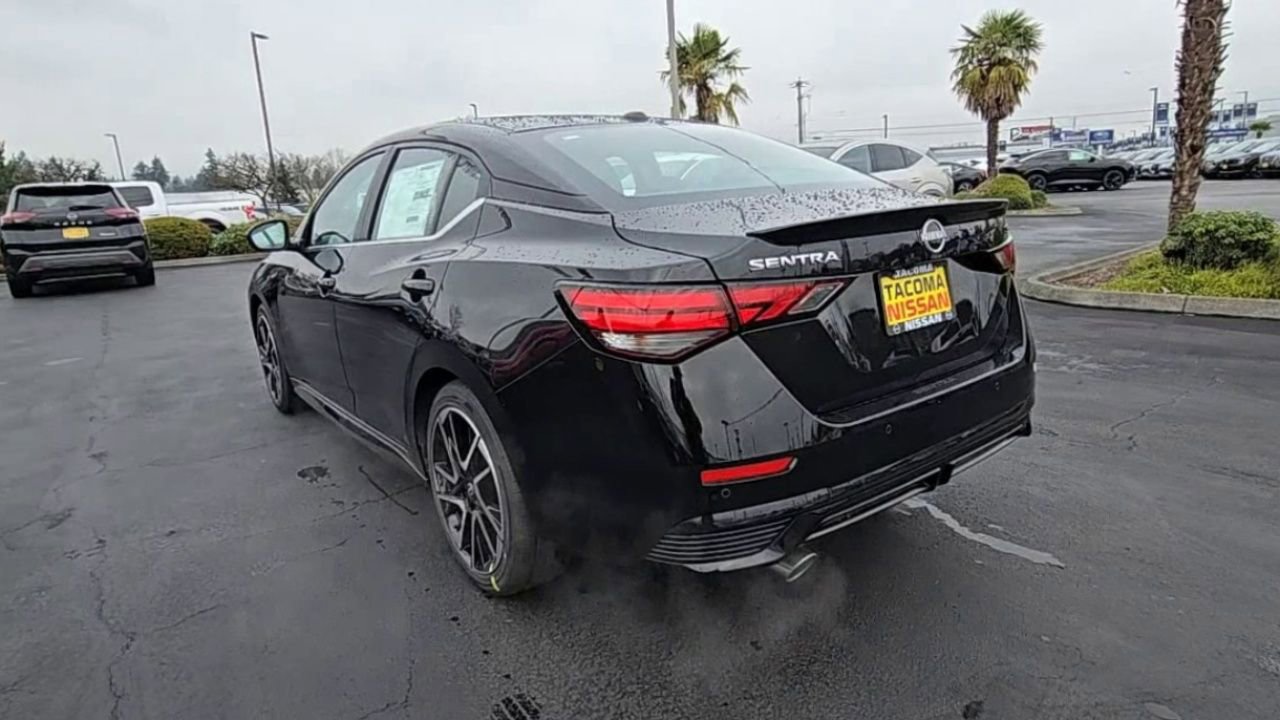 New 2025 Nissan Sentra SR image 6