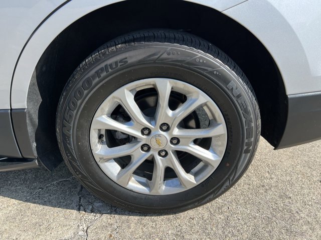 Used 2019 Chevrolet Equinox LT w/ LPO, Hit The Road Package FWD image 33