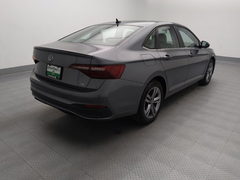 Used 2024 Volkswagen Jetta SE FWD image 9