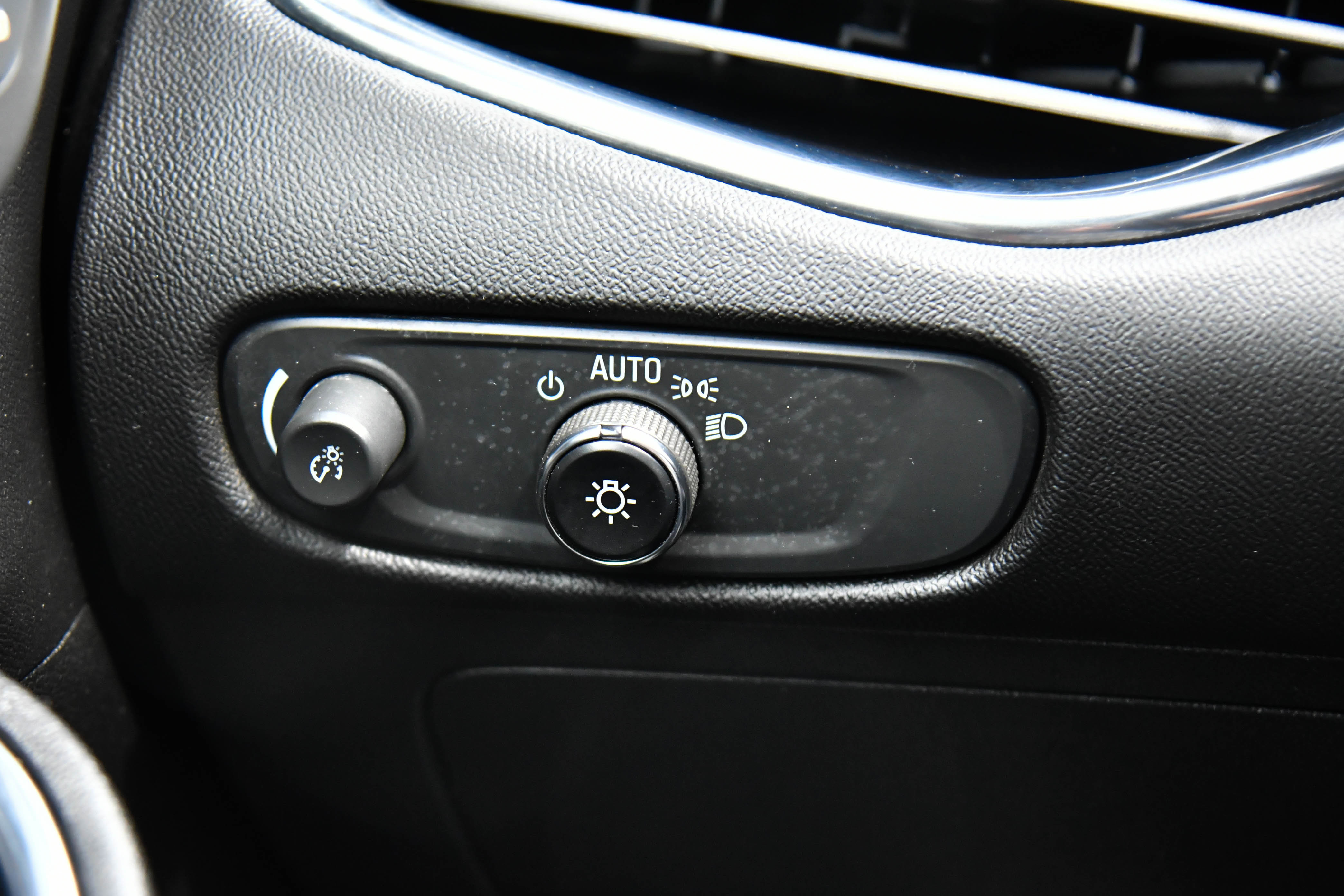 Used 2023 Chevrolet Malibu LT image 31