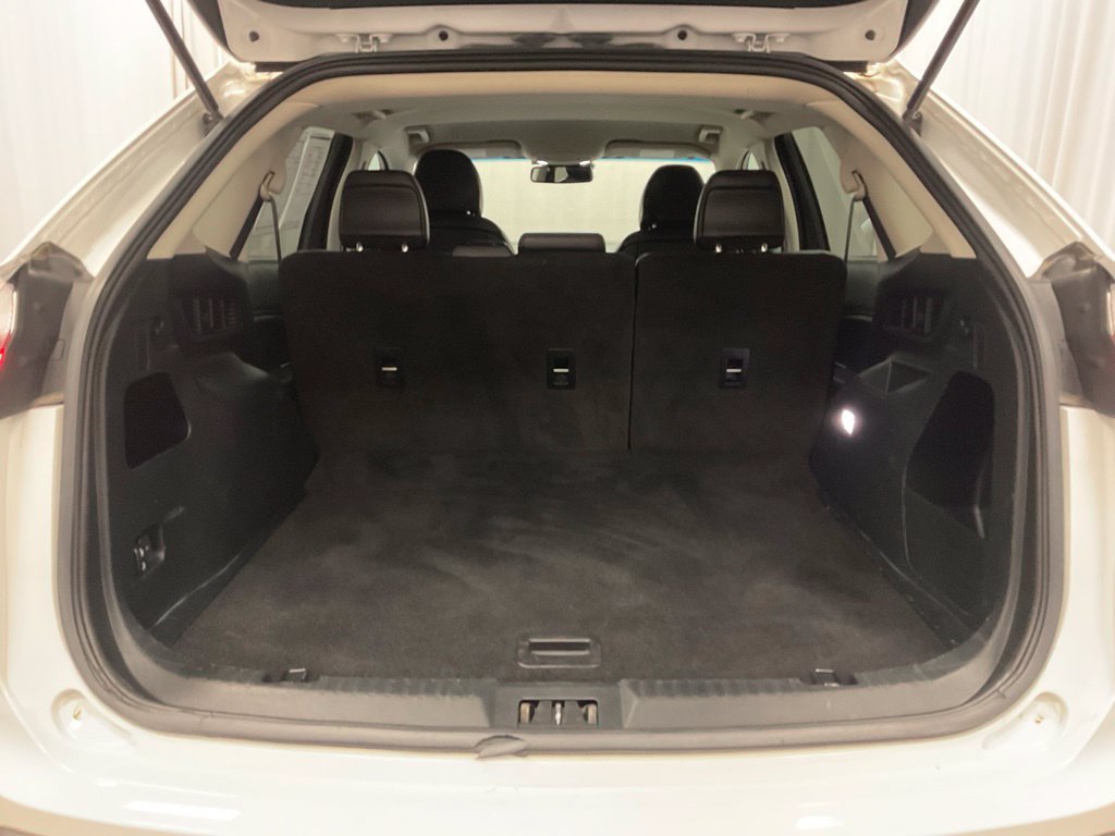 Used 2019 Ford Edge SEL w/ Equipment Group 201A FWD image 37