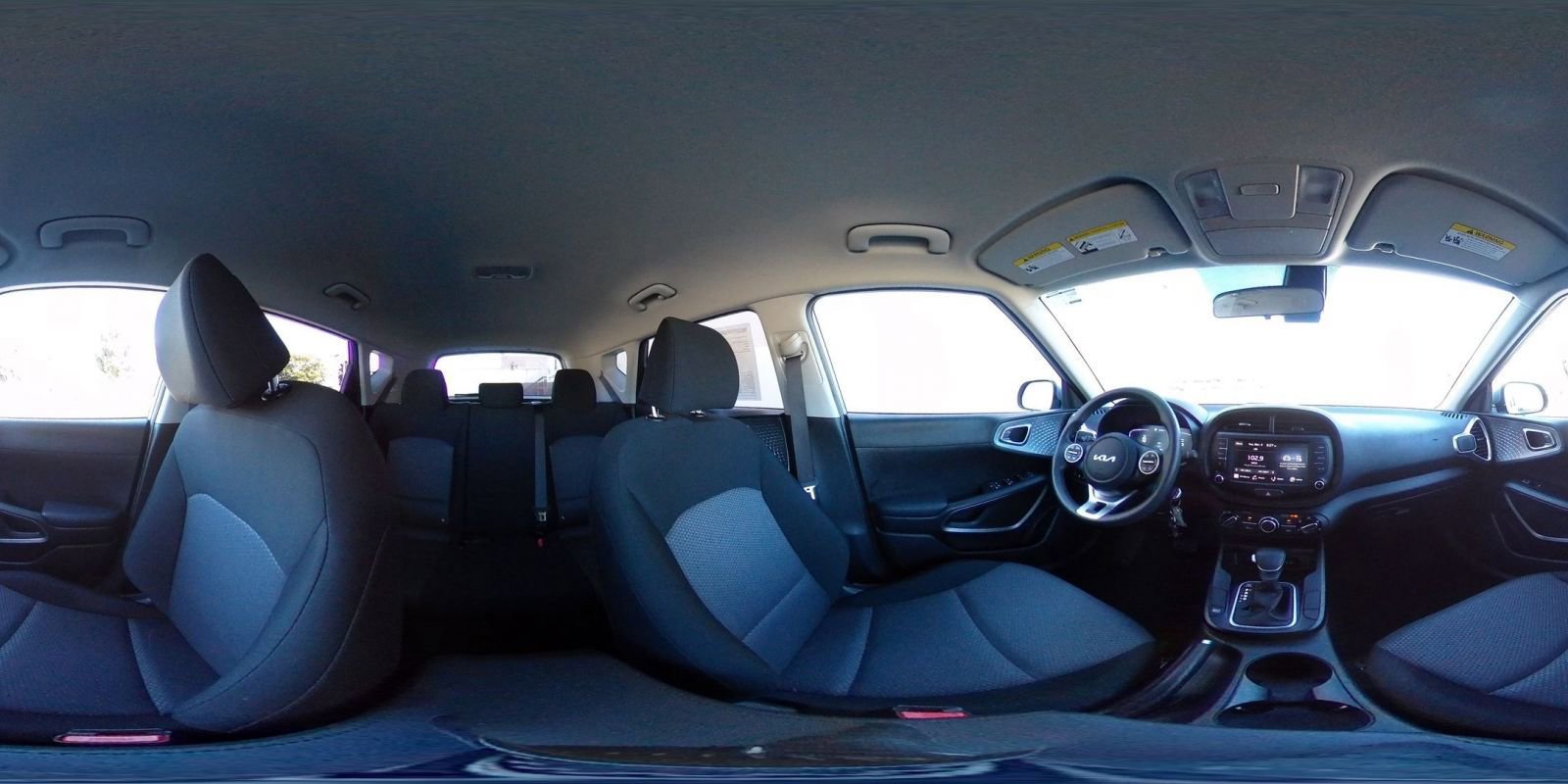 Used 2025 Kia Soul LX w/ LX Technology Package image 40