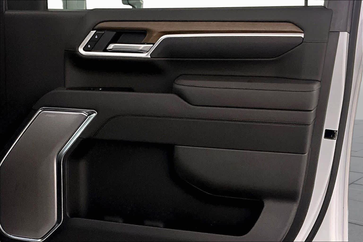 Certified 2026 Chevrolet Silverado 3500 High Country w/ High Country Premium Package AWD/4WD image 21