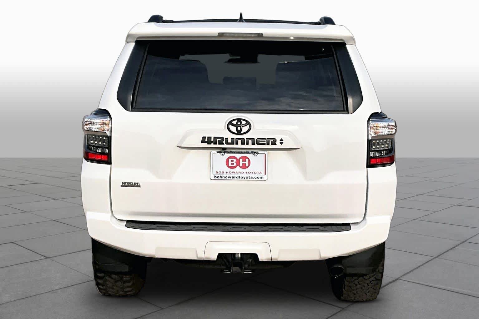 Used 2023 Toyota 4Runner SR5 Premium w/ Moonroof Package AWD/4WD image 5
