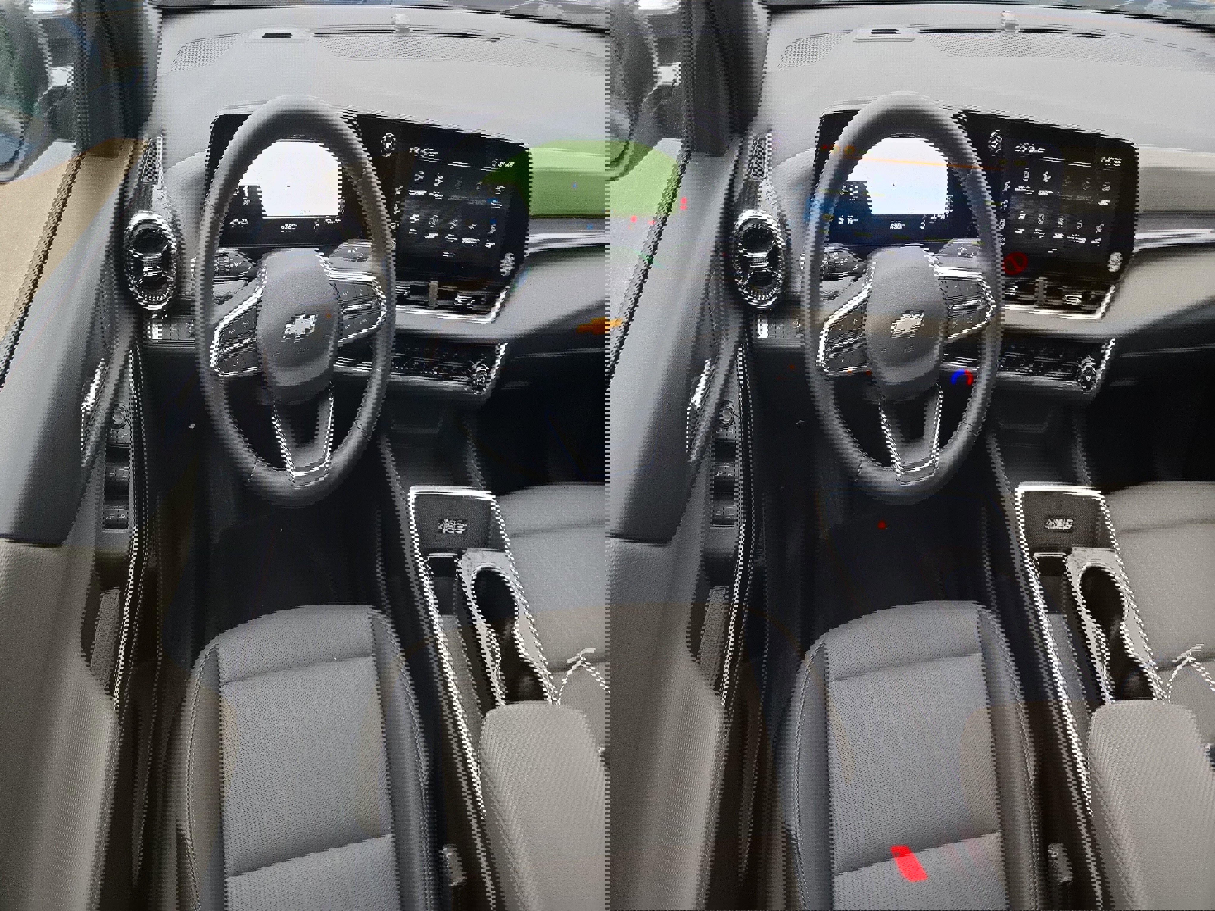 Used 2025 Chevrolet Equinox LT w/ Convenience Package II image 13