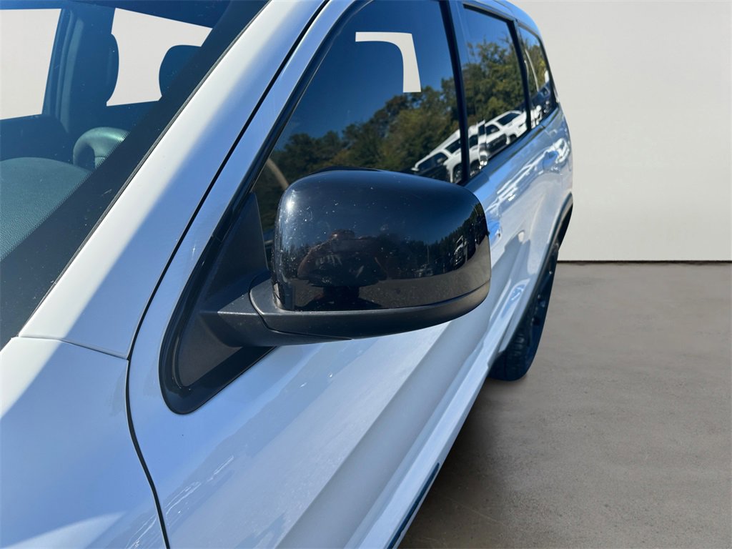 Used 2018 Jeep Grand Cherokee Laredo image 11