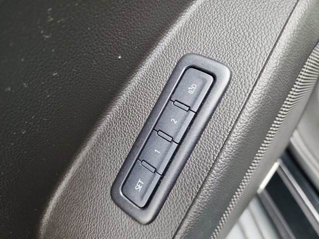 Used 2020 GMC Yukon SLT image 11