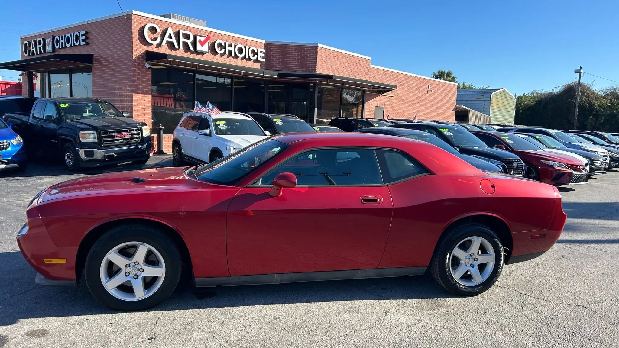 Used 2010 Dodge Challenger SE