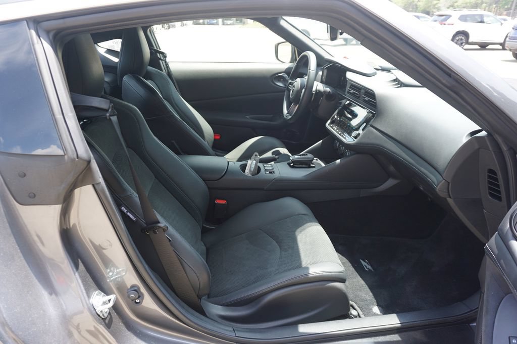 Used 2024 Nissan Z Performance w/ Floor Mat Package RWD image 13