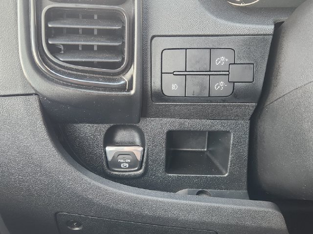 Used 2025 RAM ProMaster 2500 w/ U-Haul Equipment Group FWD image 24