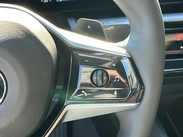 Certified 2024 BMW 540i xDrive w/ Premium Package image 24