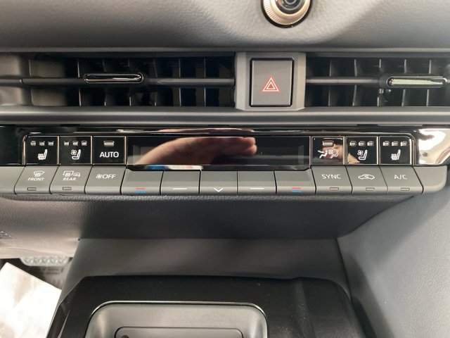 New 2026 Toyota Crown Platinum image 11