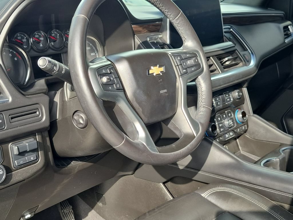 Used 2021 Chevrolet Tahoe LT w/ LT Signature Package RWD image 6