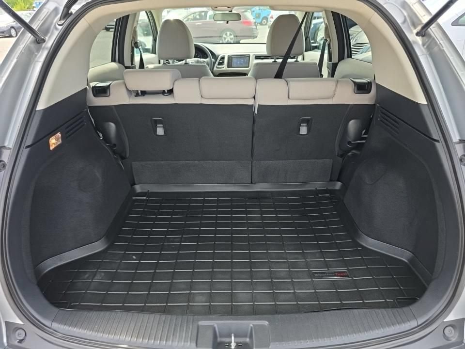 Used 2018 Honda HR-V EX image 8