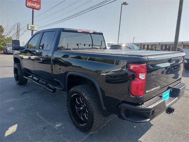 Used 2024 Chevrolet Silverado 2500 Custom w/ Custom Value Package image 5