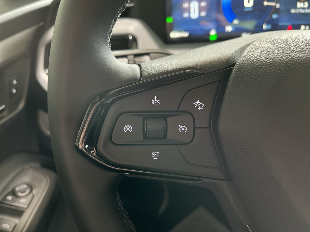 New 2027 Chevrolet Bolt LT FWD image 18