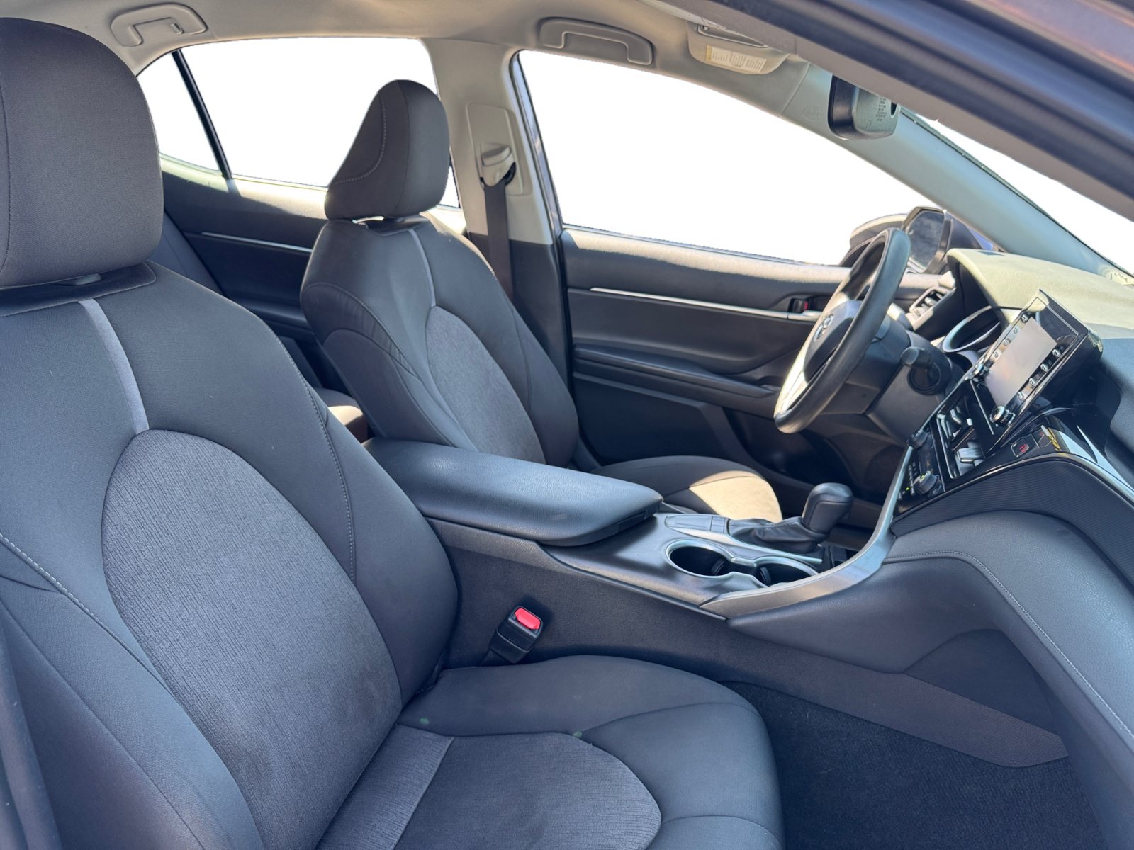 Used 2023 Toyota Camry LE w/ Convenience Package FWD image 15