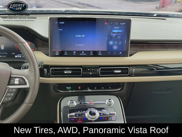 Used 2022 Lincoln Nautilus Reserve image 21