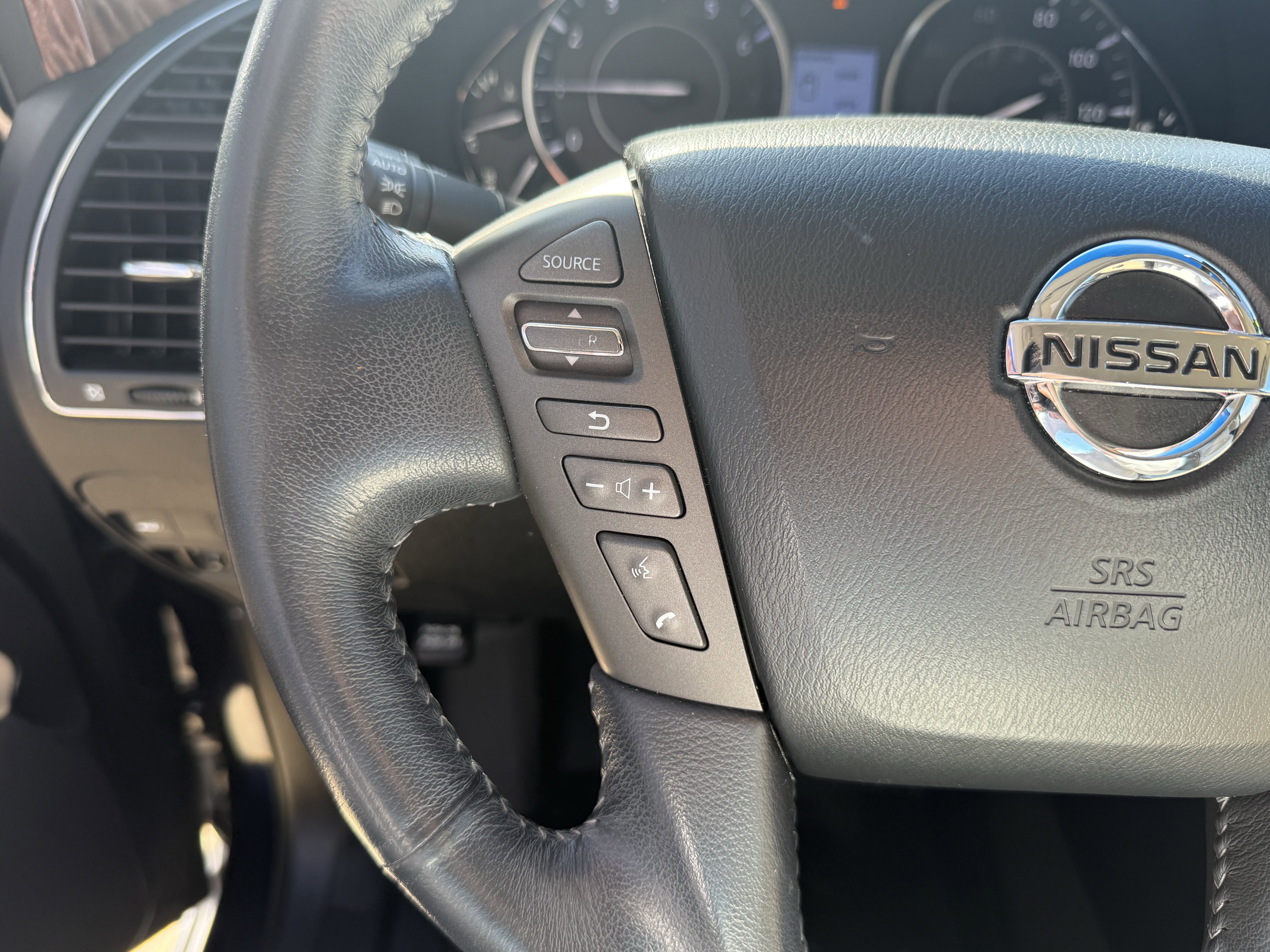 Used 2017 Nissan Armada SL image 16