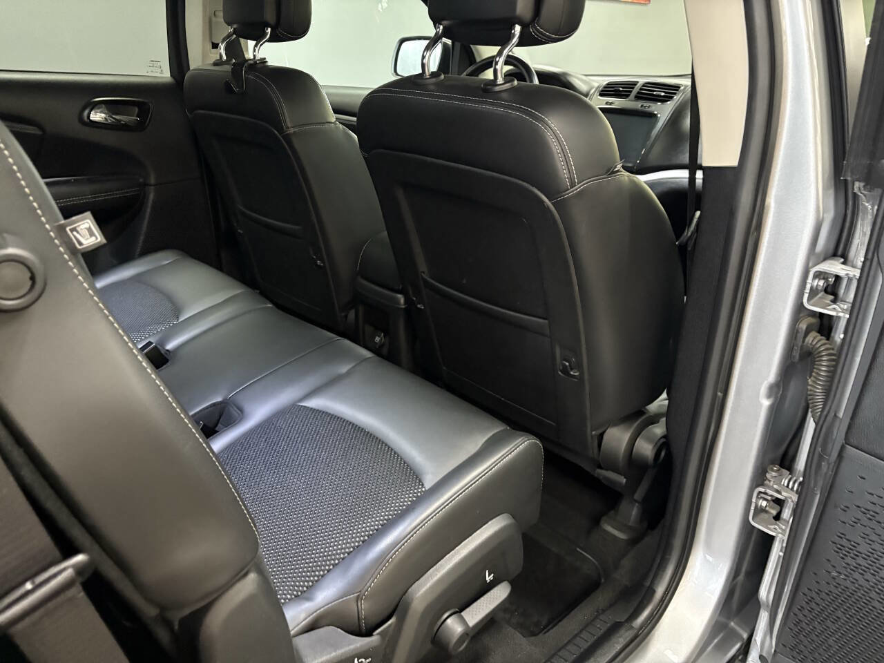 Used 2019 Dodge Journey Crossroad w/ Nav & Sun Group image 43