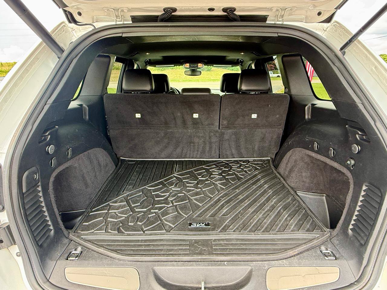 Used 2017 Jeep Grand Cherokee Limited 75th Anniversary AWD/4WD image 10