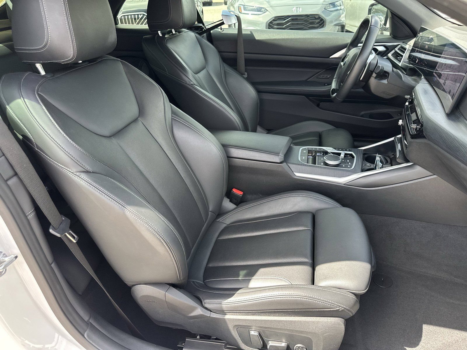 Certified 2025 BMW 430i Convertible w/ Premium Package RWD image 32