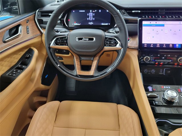 New 2025 Jeep Grand Cherokee Summit image 28