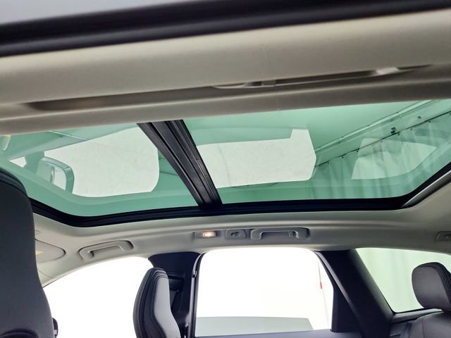 New 2026 Volvo XC60 B5 Ultra w/ Protection Package Premier image 22