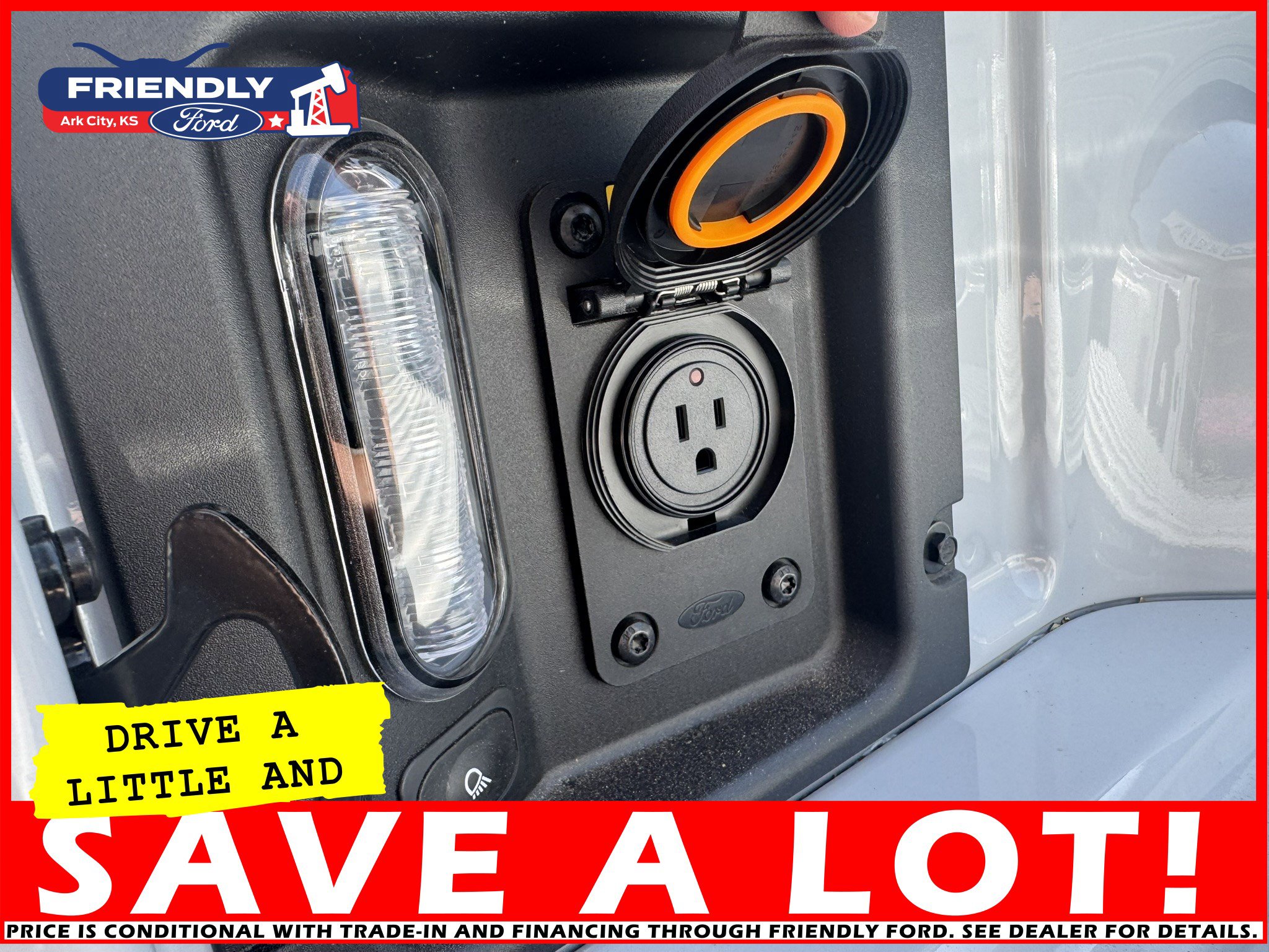 New 2025 Ford Maverick XLT w/ XLT Luxury Package image 16