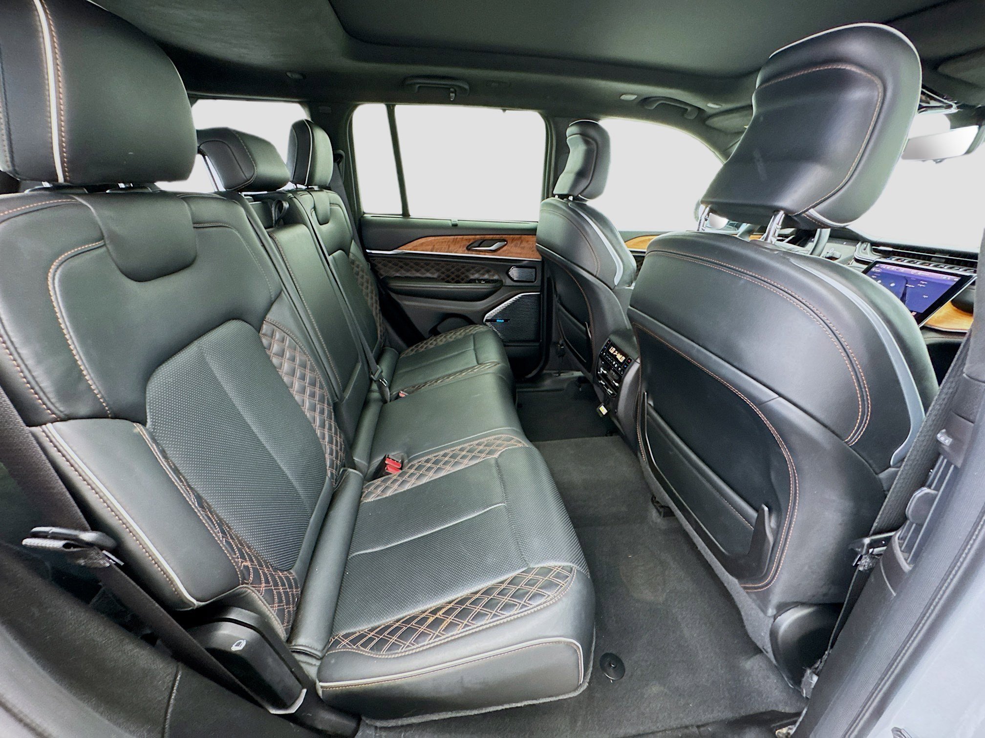 Used 2022 Jeep Grand Cherokee Summit AWD/4WD image 20