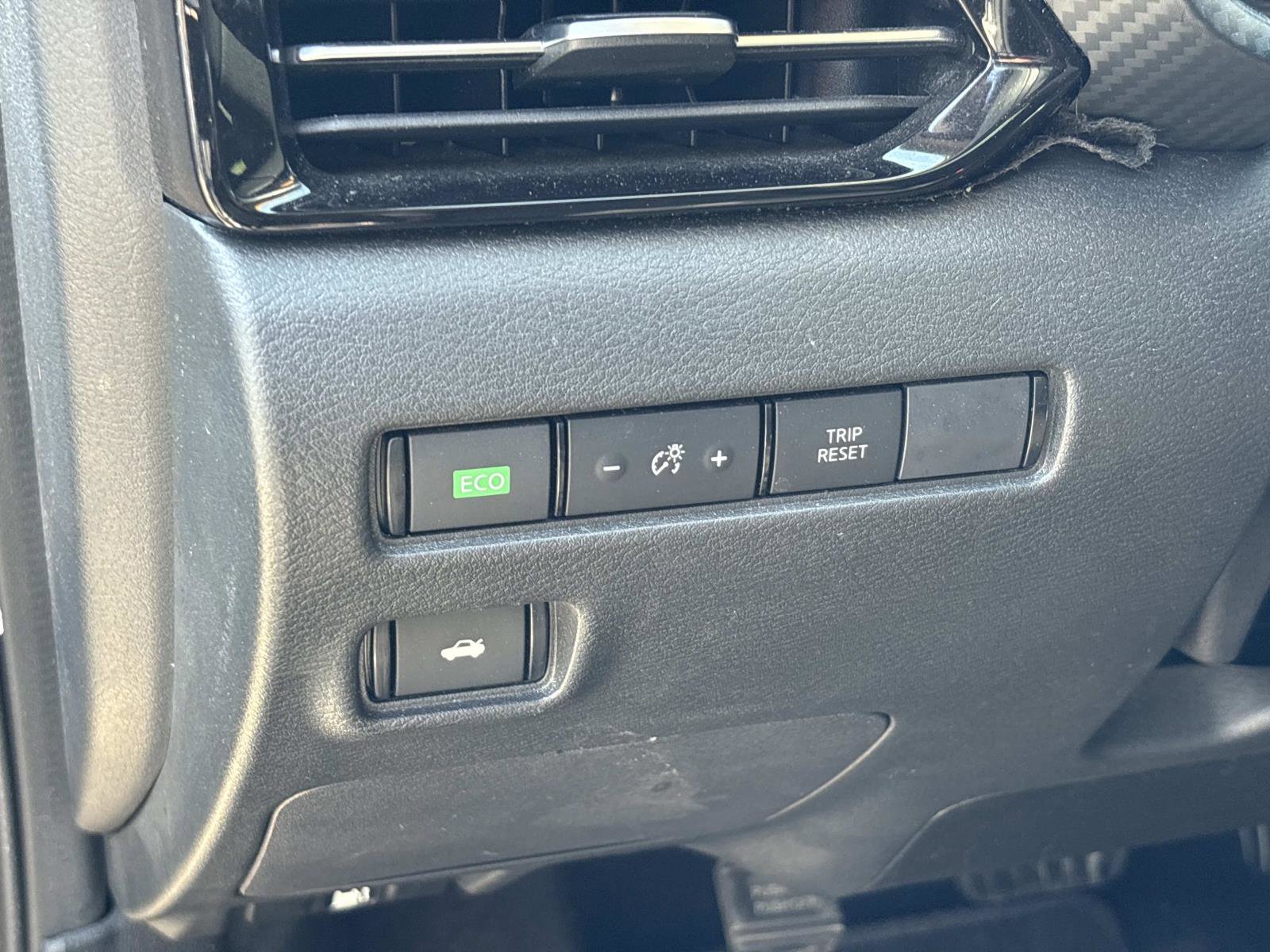 Used 2020 Nissan Sentra SR image 16