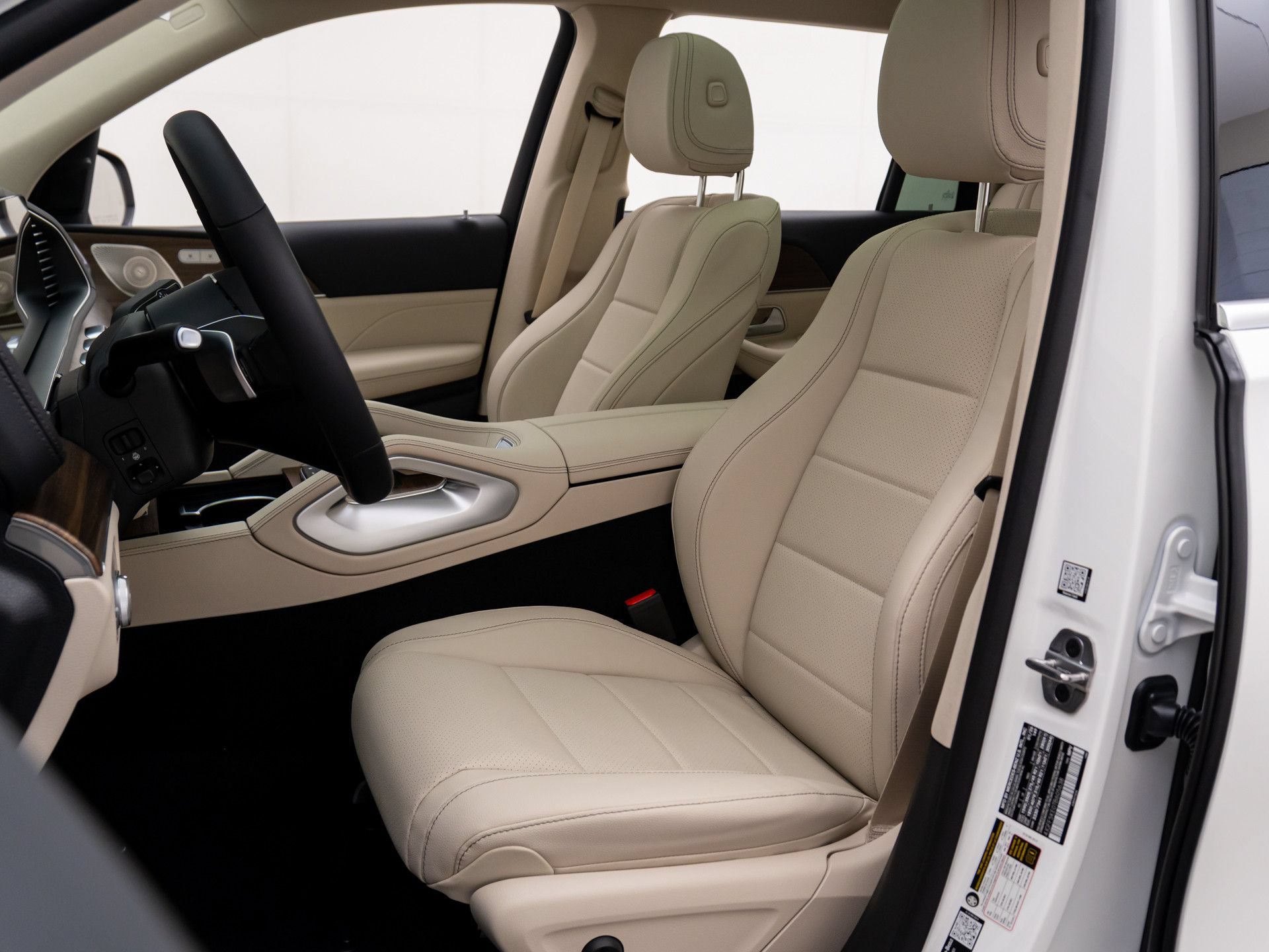 New 2026 Mercedes-Benz GLS 450 4MATIC image 16