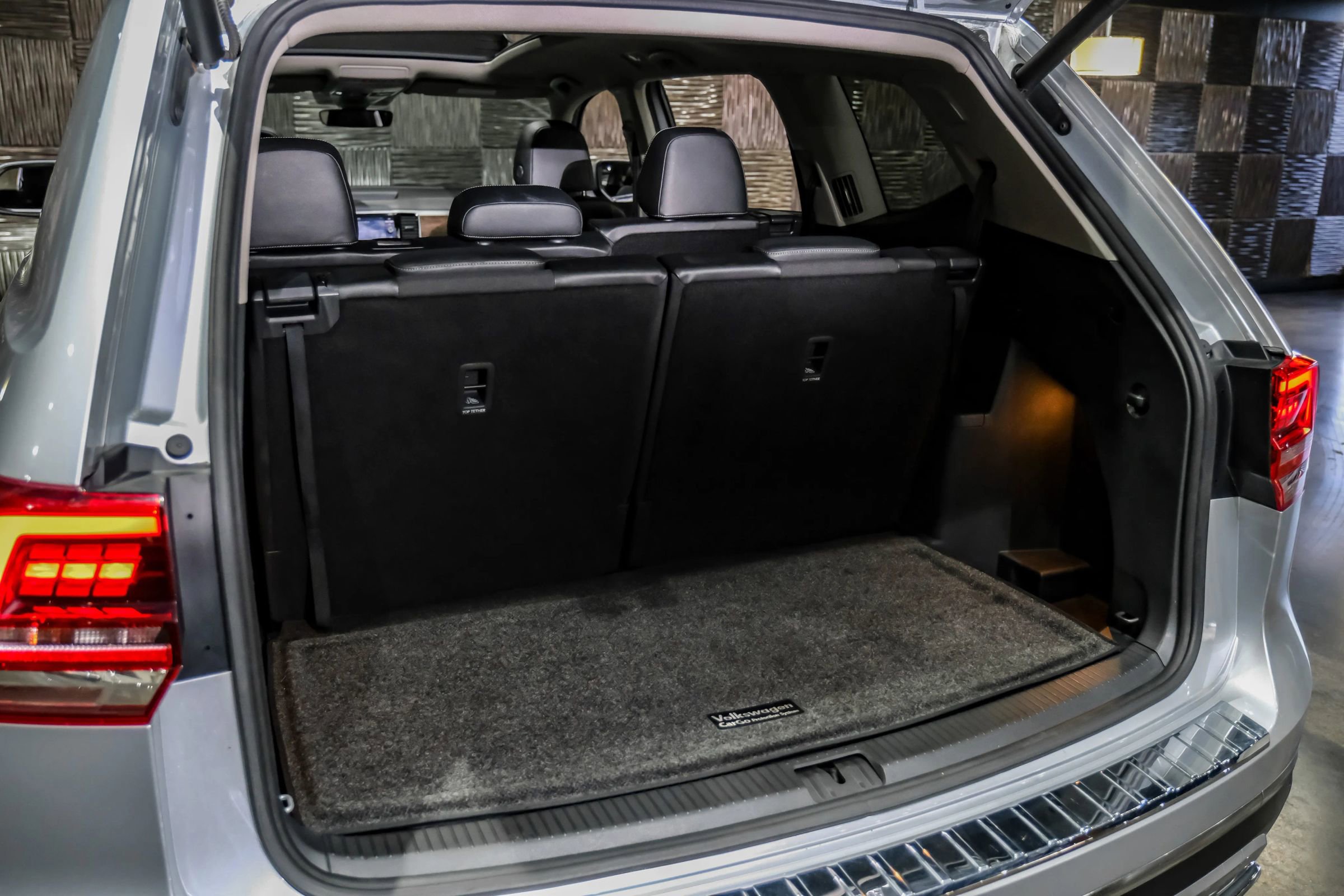 Used 2018 Volkswagen Atlas SEL Premium image 53