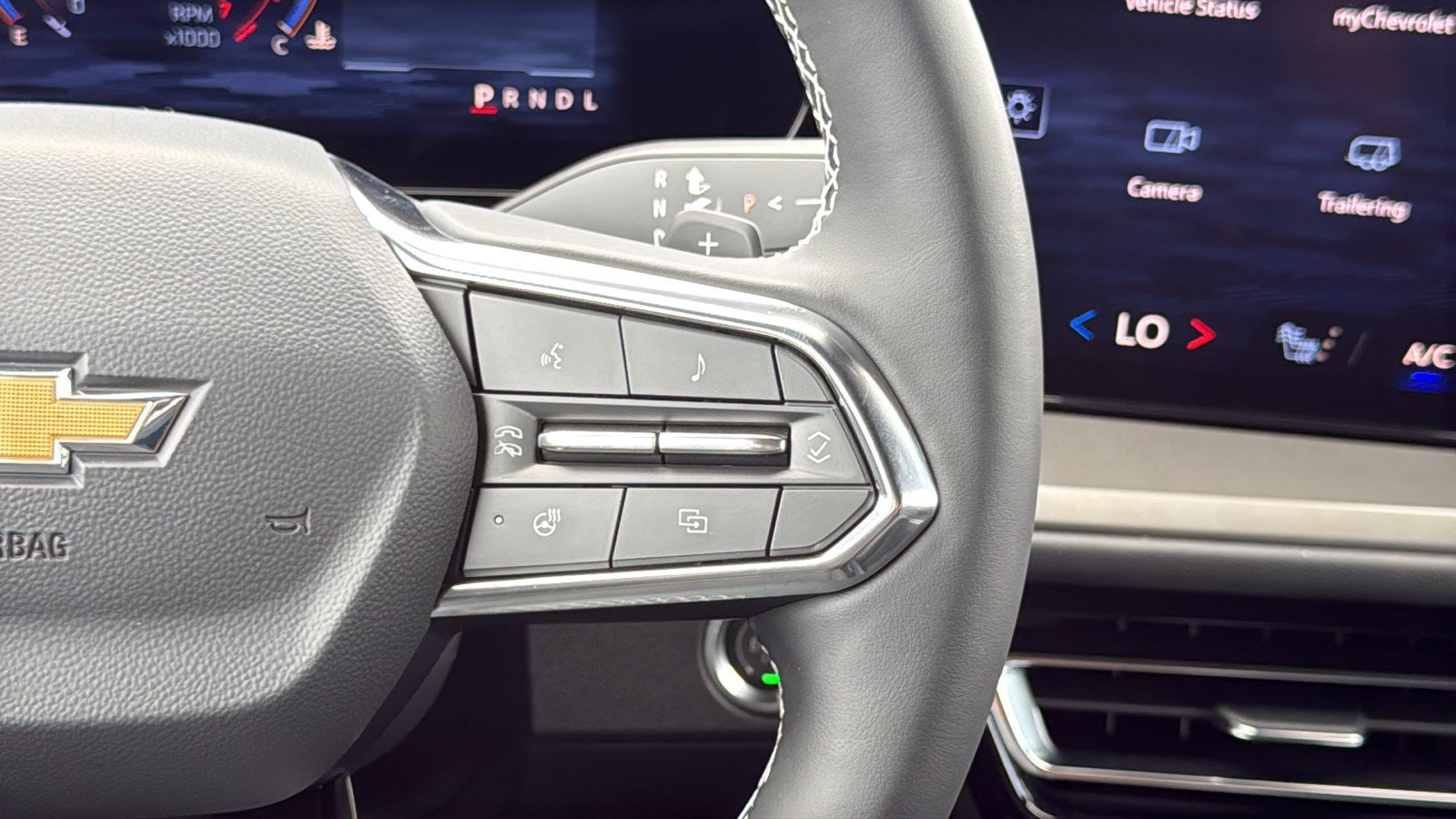 New 2026 Chevrolet Traverse LT w/ Driver Confidence Package FWD image 22