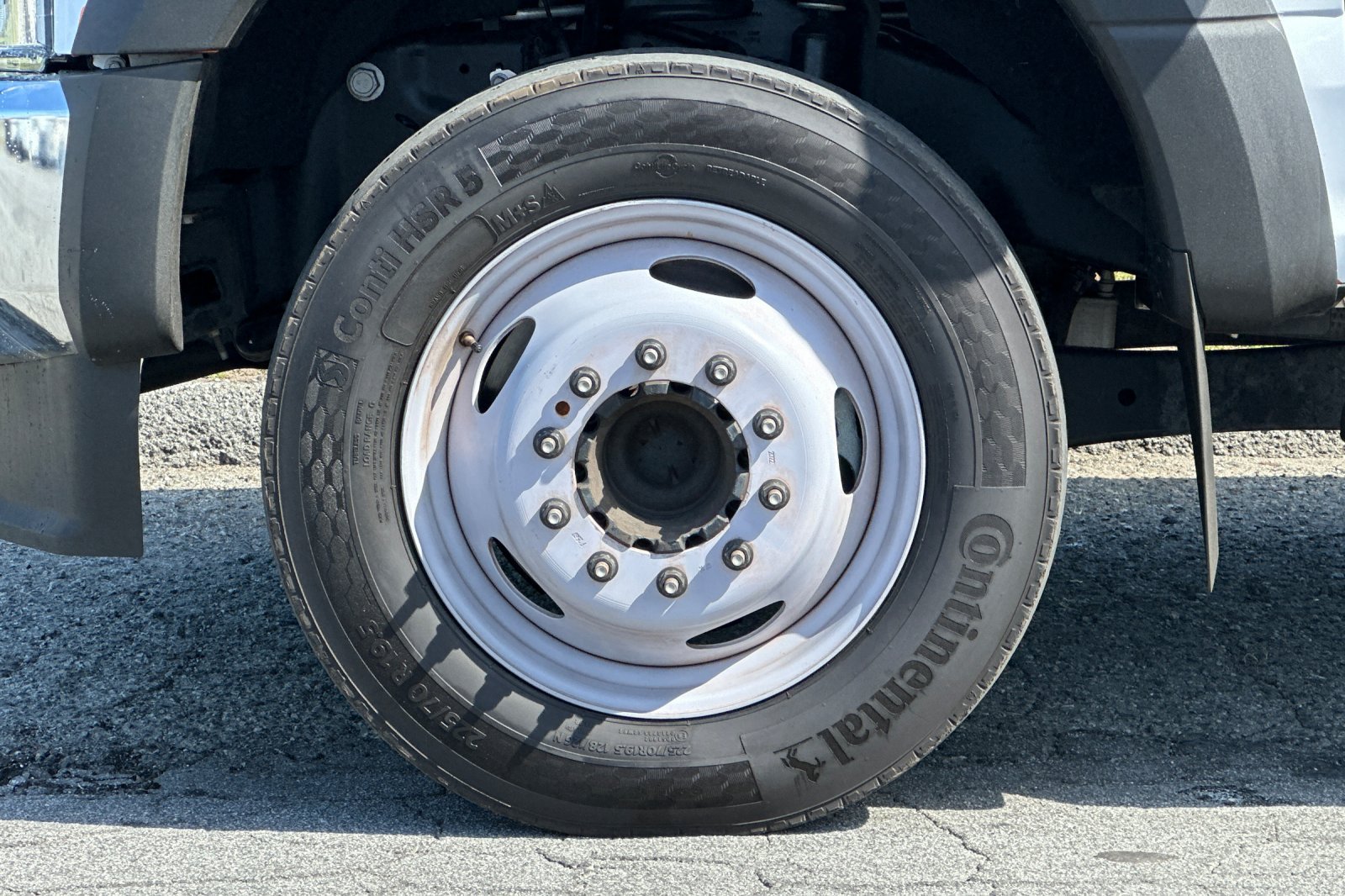 Used 2022 Ford F550 Luxury RWD image 21